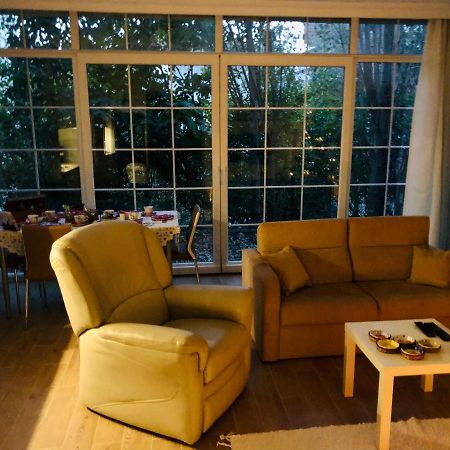 Lovely Escape House In A Frame With Garden イスタンブール エクステリア 写真